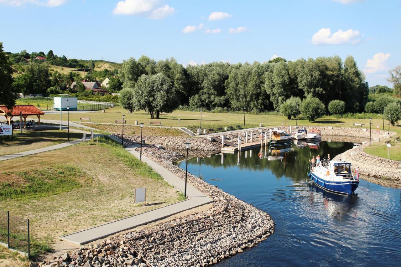Marina * Santok